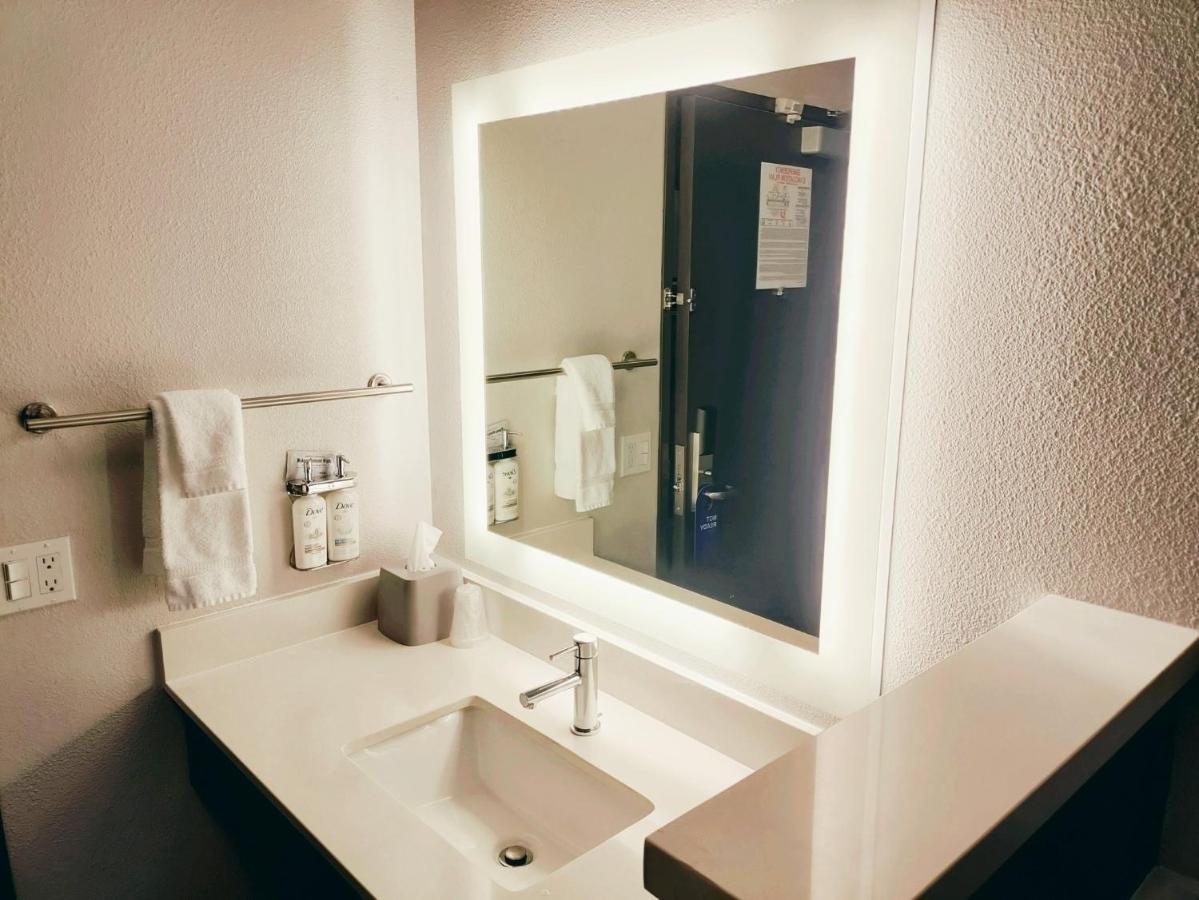Holiday Inn Express Newberg - Wine Country By Ihg Zewnętrze zdjęcie
