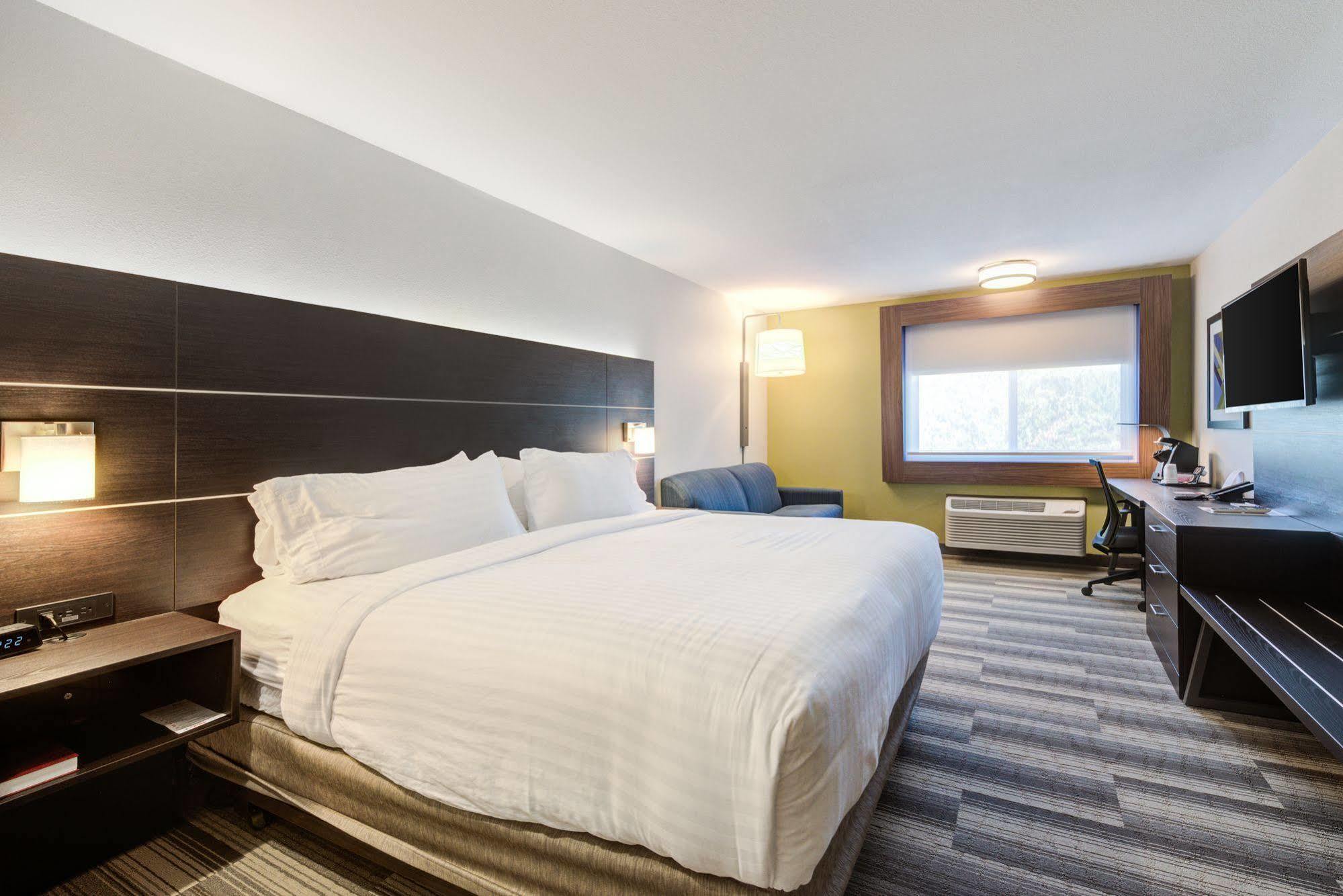 Holiday Inn Express Newberg - Wine Country By Ihg Zewnętrze zdjęcie